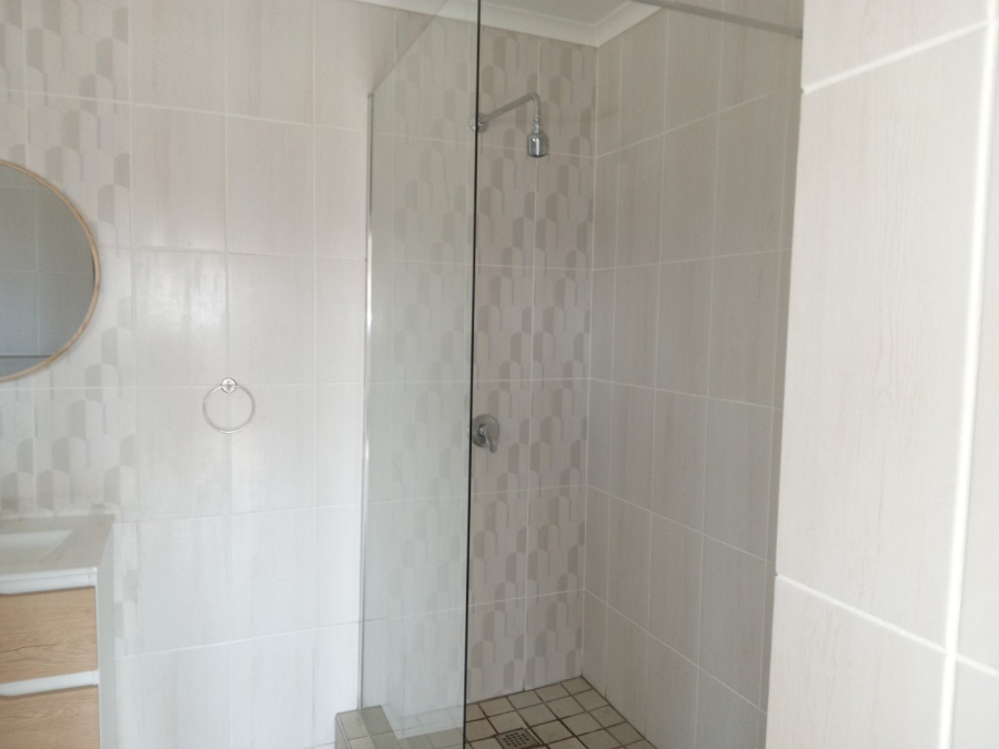 6 Bedroom Property for Sale in Proclamation Hill Gauteng