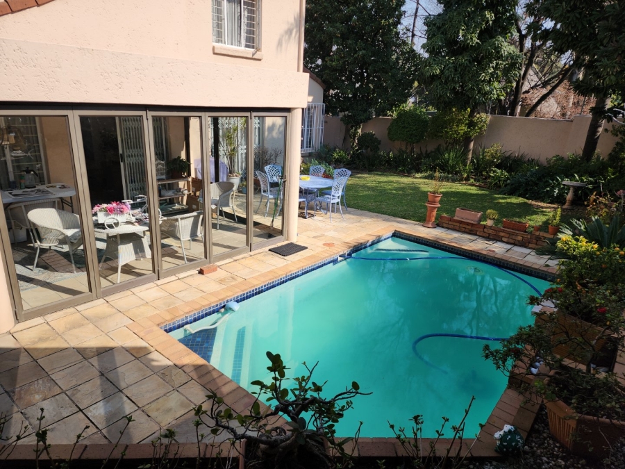 3 Bedroom Property for Sale in Sunninghill Gauteng