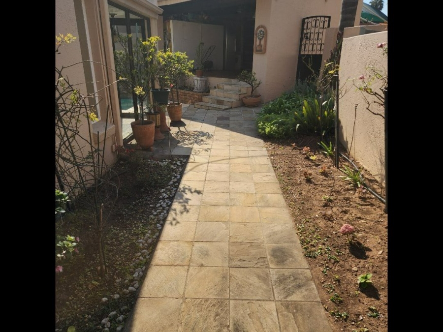 3 Bedroom Property for Sale in Sunninghill Gauteng