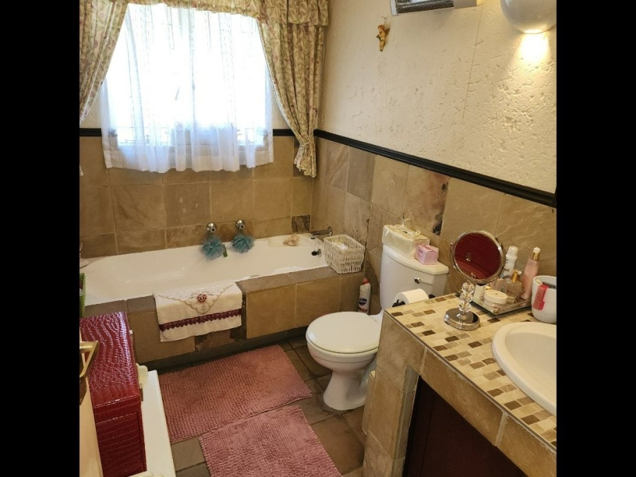 3 Bedroom Property for Sale in Sunninghill Gauteng