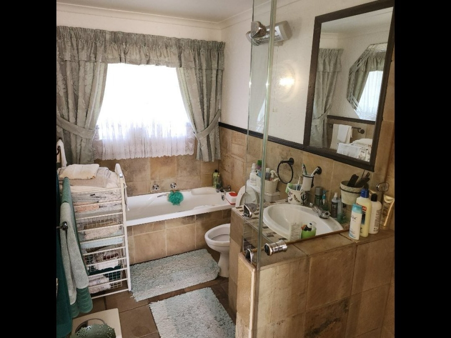 3 Bedroom Property for Sale in Sunninghill Gauteng