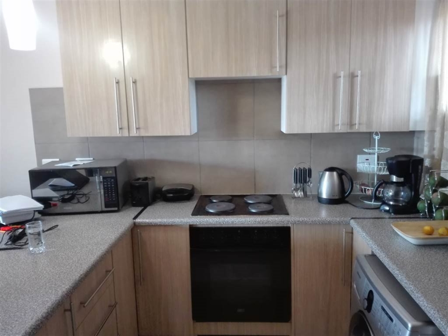 2 Bedroom Property for Sale in Monavoni Gauteng