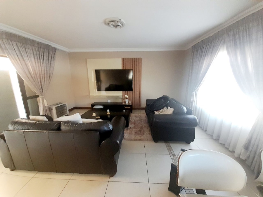 5 Bedroom Property for Sale in Sagewood Gauteng