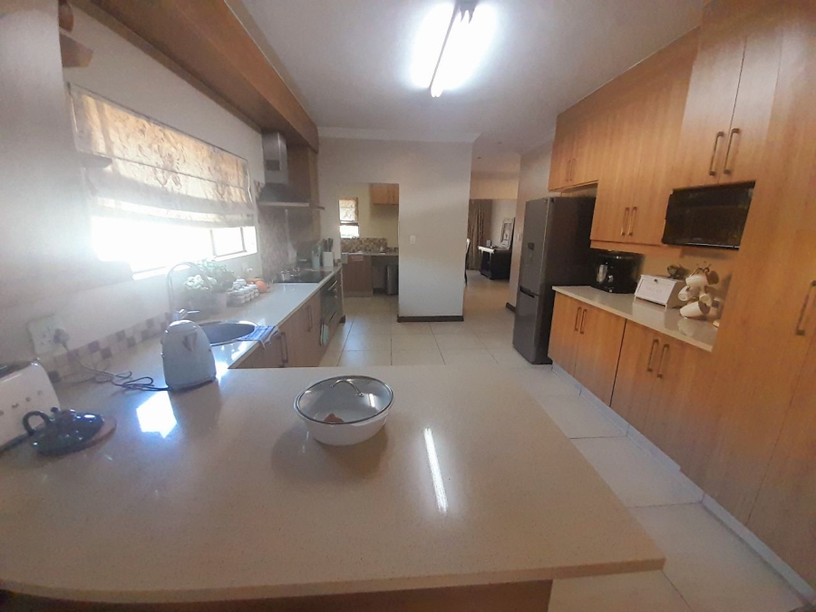 5 Bedroom Property for Sale in Sagewood Gauteng