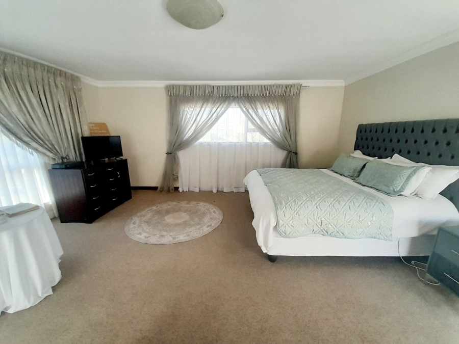 5 Bedroom Property for Sale in Sagewood Gauteng