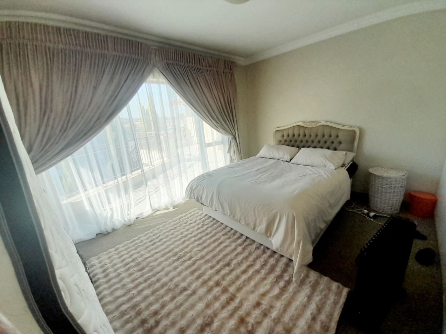 5 Bedroom Property for Sale in Sagewood Gauteng