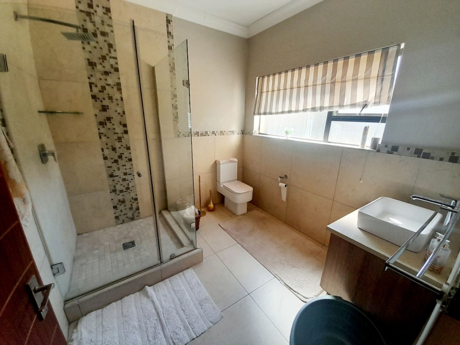 5 Bedroom Property for Sale in Sagewood Gauteng