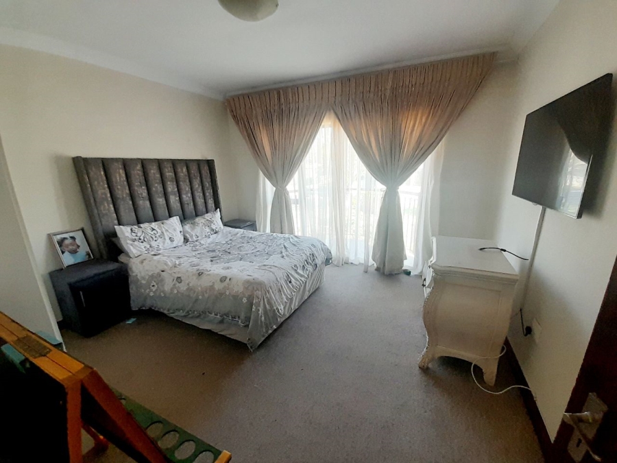 5 Bedroom Property for Sale in Sagewood Gauteng