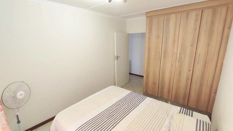2 Bedroom Property for Sale in Monavoni Gauteng