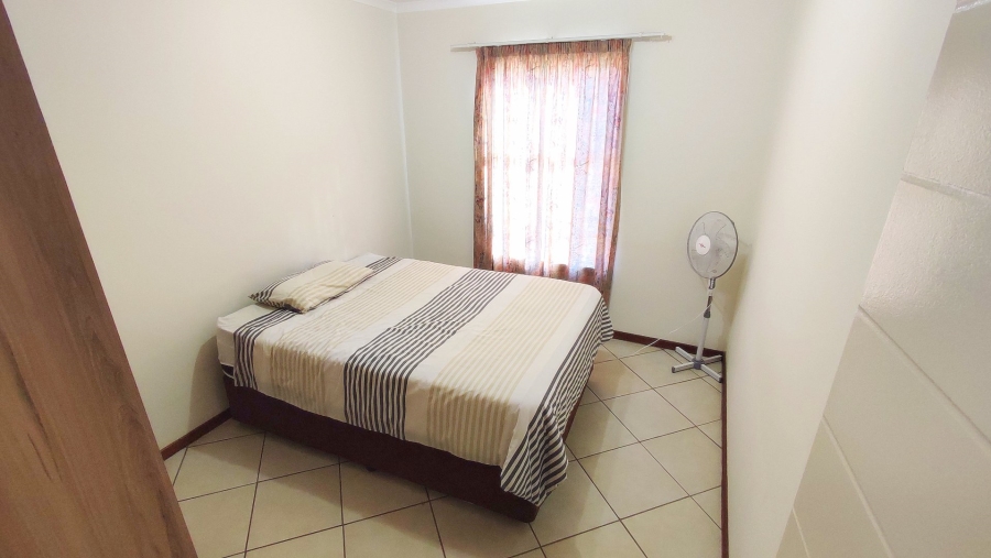 2 Bedroom Property for Sale in Monavoni Gauteng