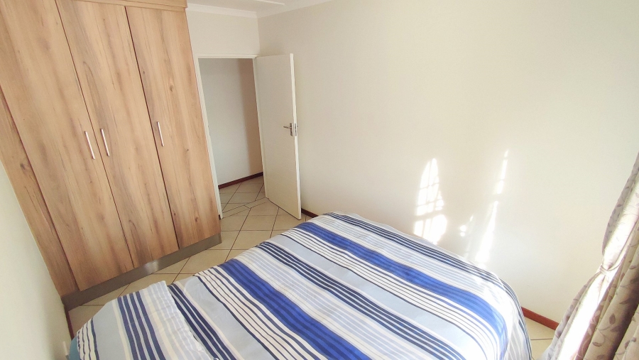 2 Bedroom Property for Sale in Monavoni Gauteng