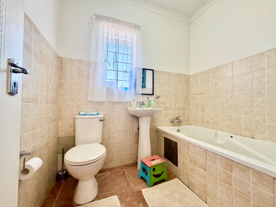 To Let 2 Bedroom Property for Rent in Norton Home Estate AH Gauteng