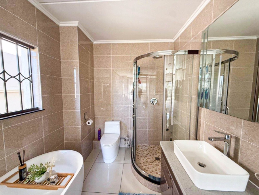 3 Bedroom Property for Sale in Carlswald Gauteng