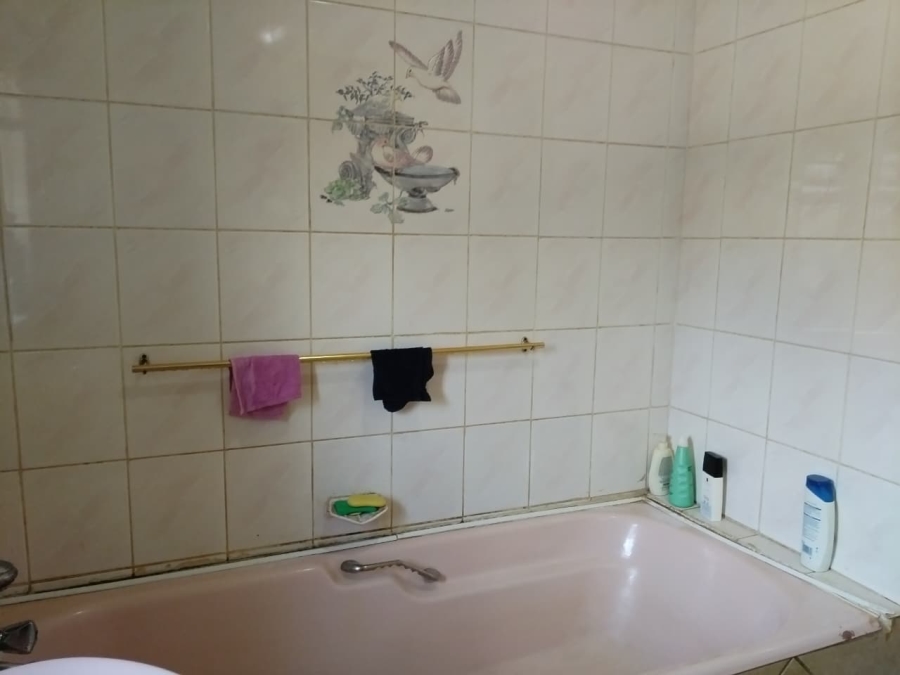  Bedroom Property for Sale in Danville Gauteng