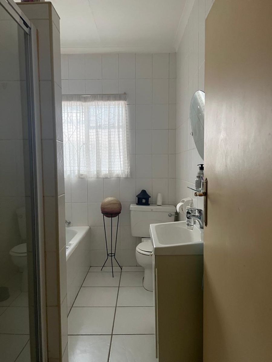  Bedroom Property for Sale in Paulshof Gauteng