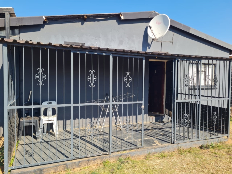 3 Bedroom Property for Sale in Lenasia Ext 11 Gauteng