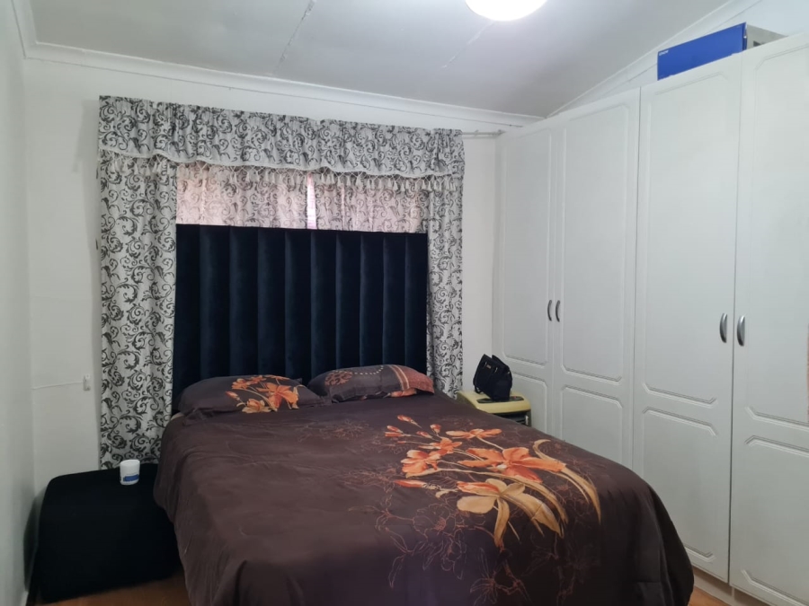 3 Bedroom Property for Sale in Lenasia Ext 11 Gauteng