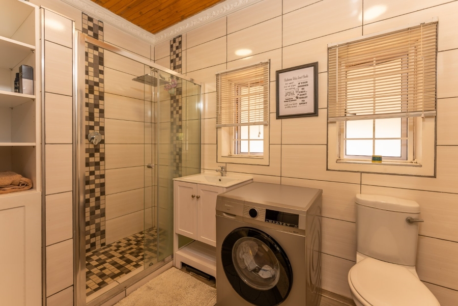 4 Bedroom Property for Sale in Lakeside Village Gauteng