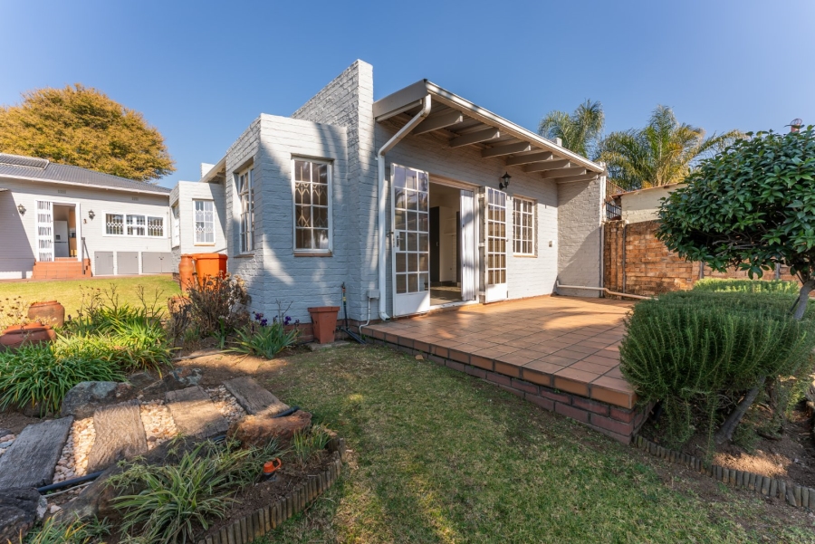 4 Bedroom Property for Sale in Lakeside Village Gauteng