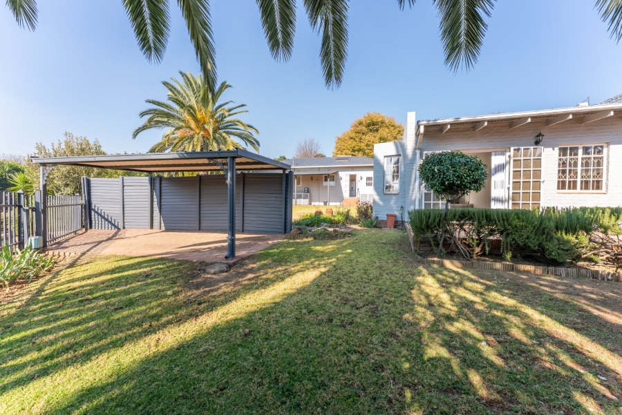 4 Bedroom Property for Sale in Lakeside Village Gauteng