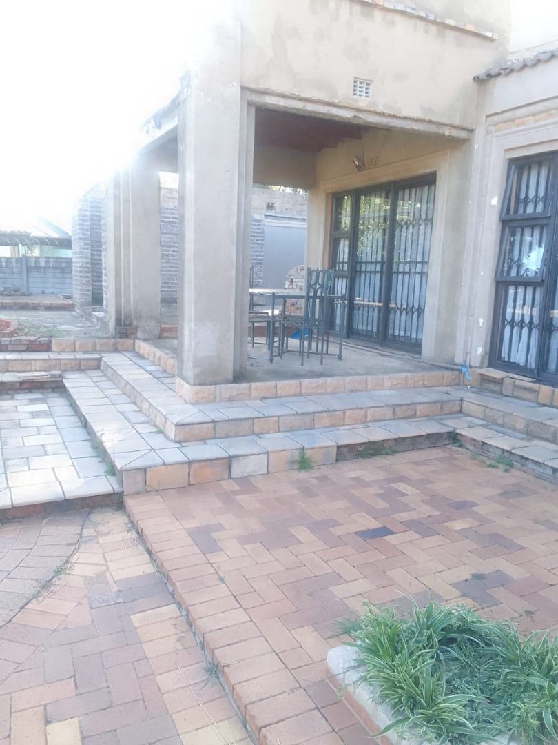 3 Bedroom Property for Sale in Birchleigh Gauteng