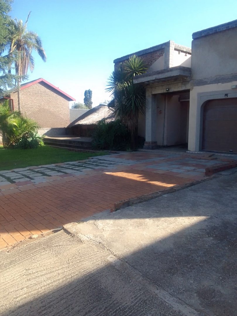 3 Bedroom Property for Sale in Birchleigh Gauteng