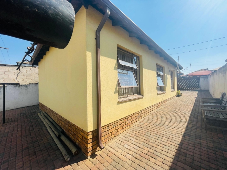 3 Bedroom Property for Sale in Kaalfontein Gauteng