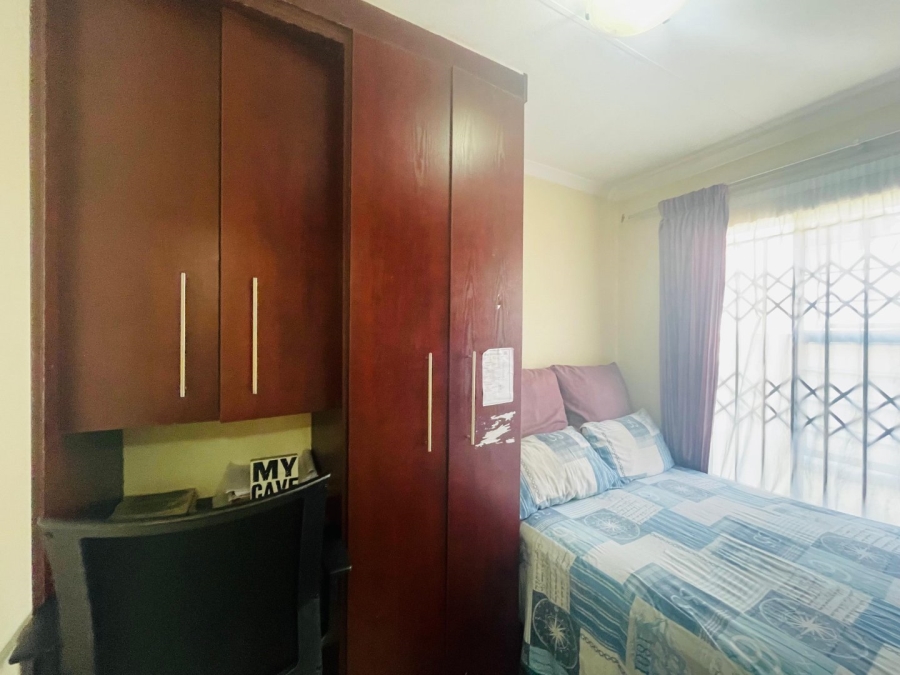 3 Bedroom Property for Sale in Kaalfontein Gauteng