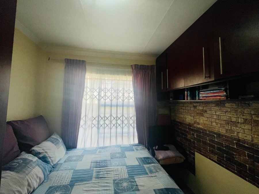 3 Bedroom Property for Sale in Kaalfontein Gauteng
