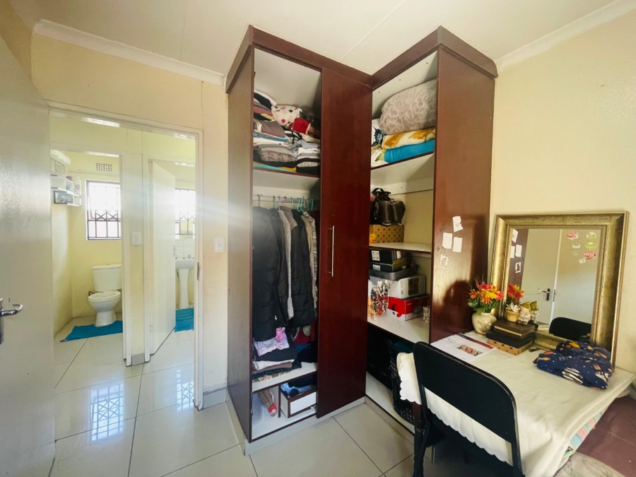 3 Bedroom Property for Sale in Kaalfontein Gauteng