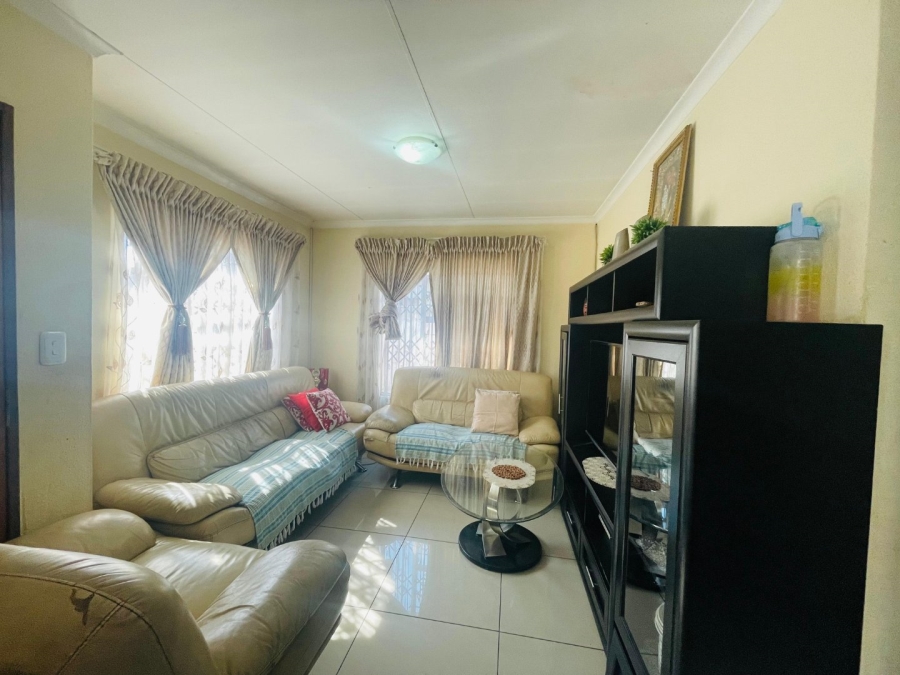 3 Bedroom Property for Sale in Kaalfontein Gauteng