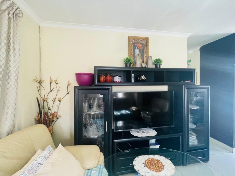 3 Bedroom Property for Sale in Kaalfontein Gauteng