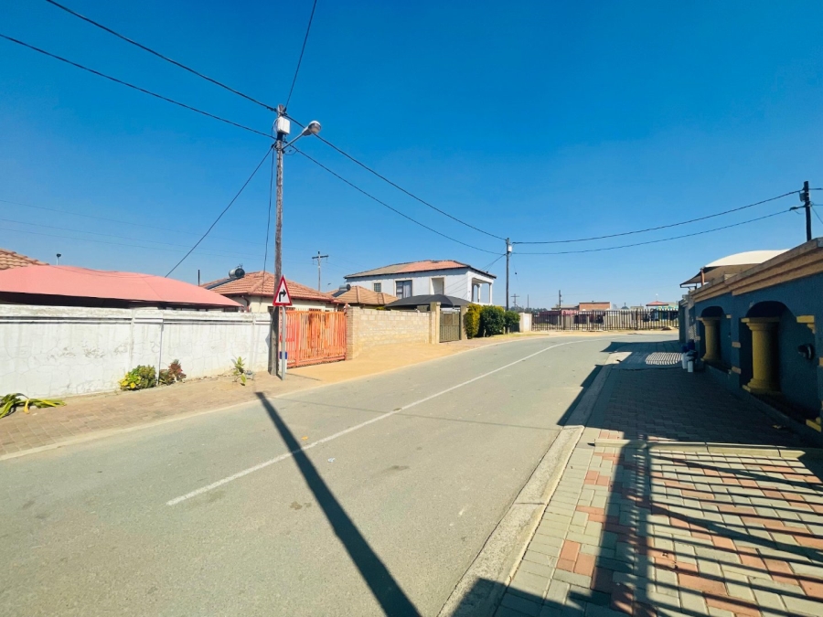 3 Bedroom Property for Sale in Kaalfontein Gauteng