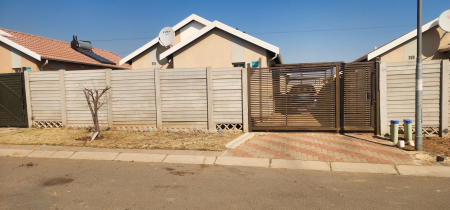 3 Bedroom Property for Sale in Sky City Gauteng