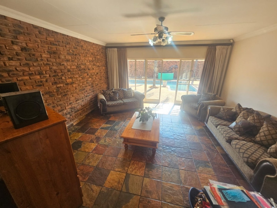 Commercial Property for Sale in Kameeldrift West Gauteng