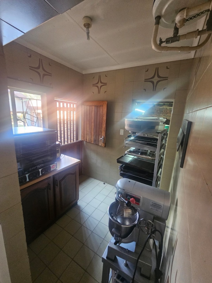 Commercial Property for Sale in Kameeldrift West Gauteng