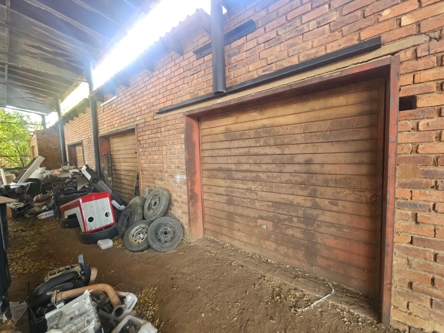 Commercial Property for Sale in Kameeldrift West Gauteng