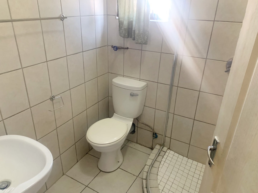 To Let 2 Bedroom Property for Rent in Randburg Central Gauteng