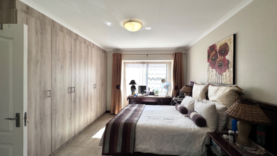 3 Bedroom Property for Sale in Olympus AH Gauteng