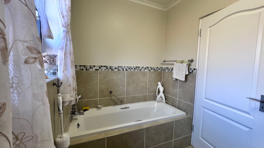 3 Bedroom Property for Sale in Olympus AH Gauteng