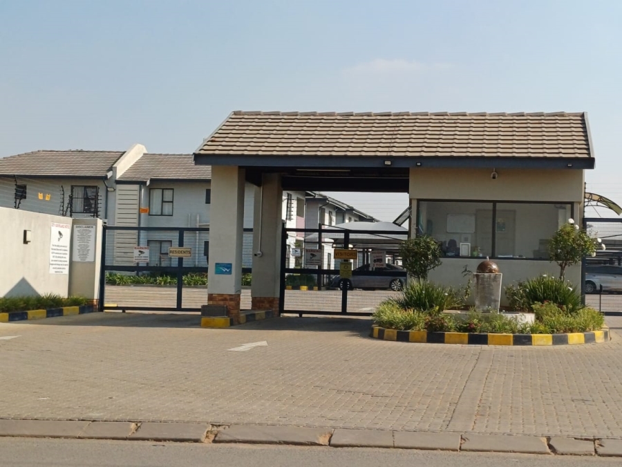 1 Bedroom Property for Sale in Norton Park Gauteng