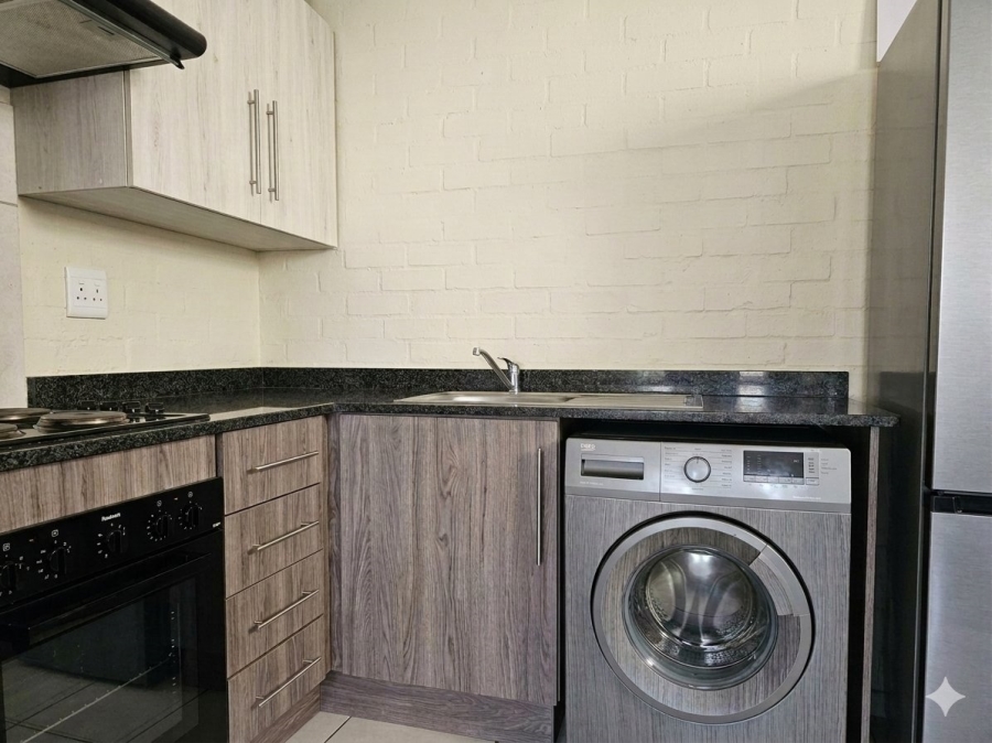 1 Bedroom Property for Sale in Norton Park Gauteng