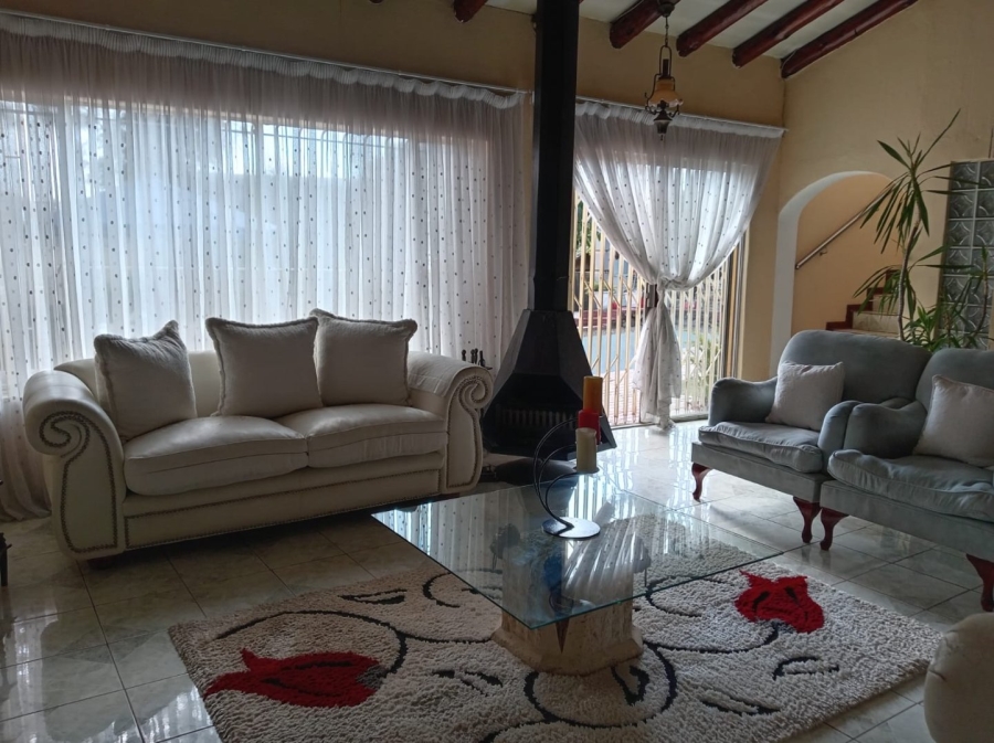 4 Bedroom Property for Sale in Birch Acres Gauteng