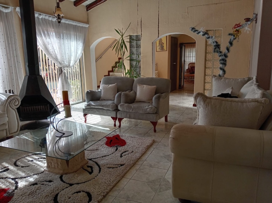 4 Bedroom Property for Sale in Birch Acres Gauteng
