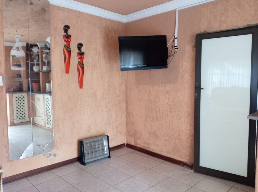 4 Bedroom Property for Sale in Birch Acres Gauteng
