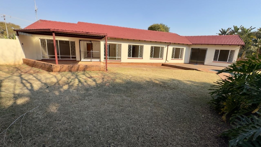 To Let 4 Bedroom Property for Rent in Wierda Park Gauteng