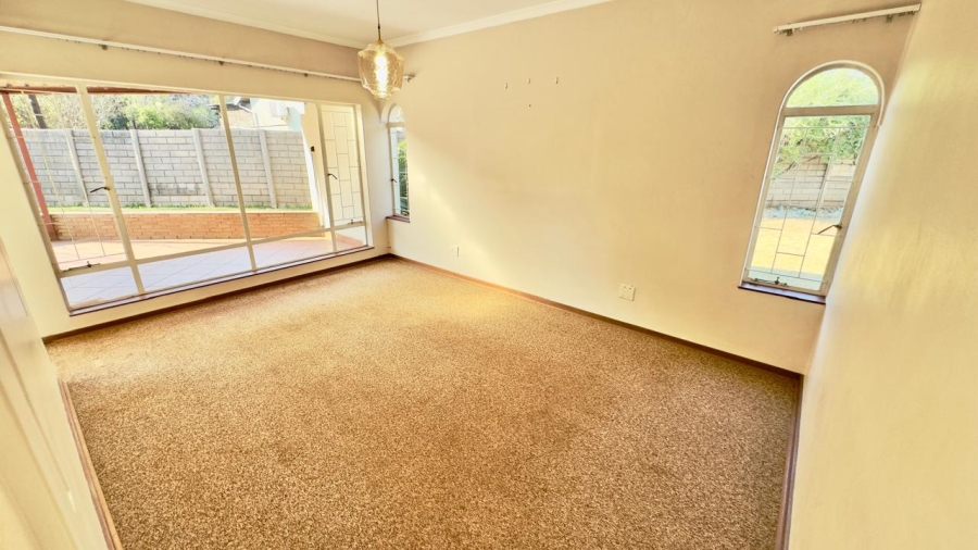 To Let 4 Bedroom Property for Rent in Wierda Park Gauteng