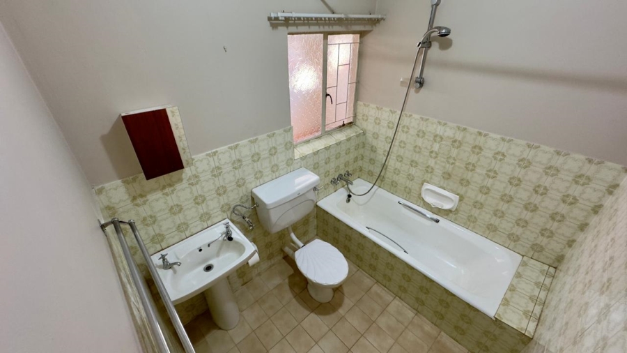 To Let 4 Bedroom Property for Rent in Wierda Park Gauteng