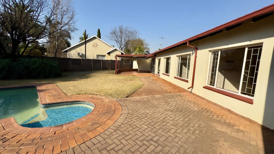 To Let 4 Bedroom Property for Rent in Wierda Park Gauteng