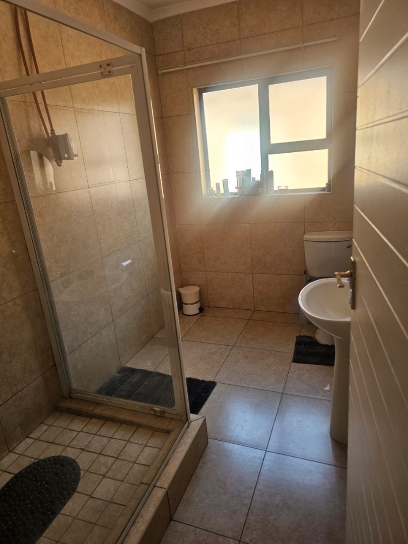 2 Bedroom Property for Sale in Lenasia Ext 10 Gauteng